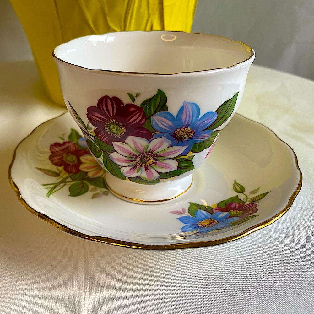Vintage royal vale bones China tea set